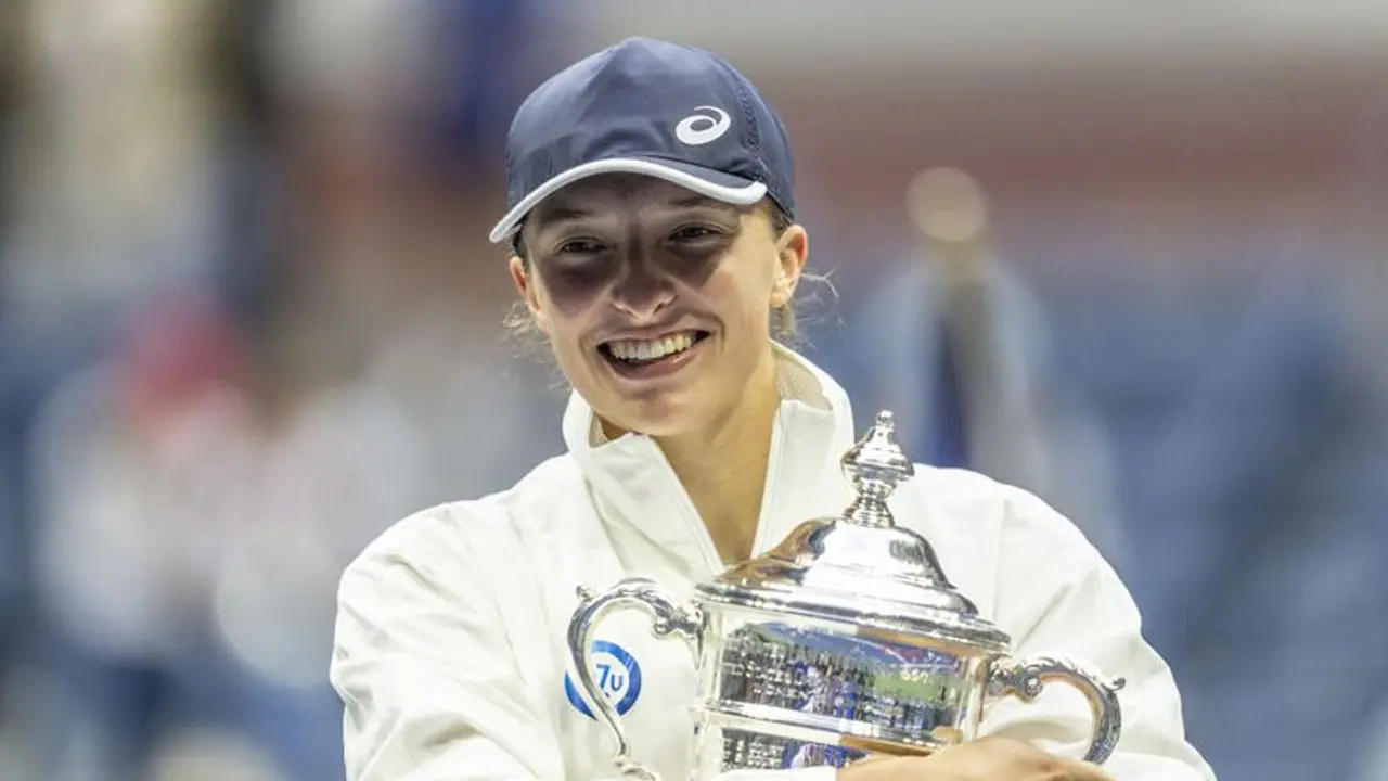 US Open 2022: Iga Swiatek overpowers Ons Jabeur in straight sets to win 3rd Grand Slam title