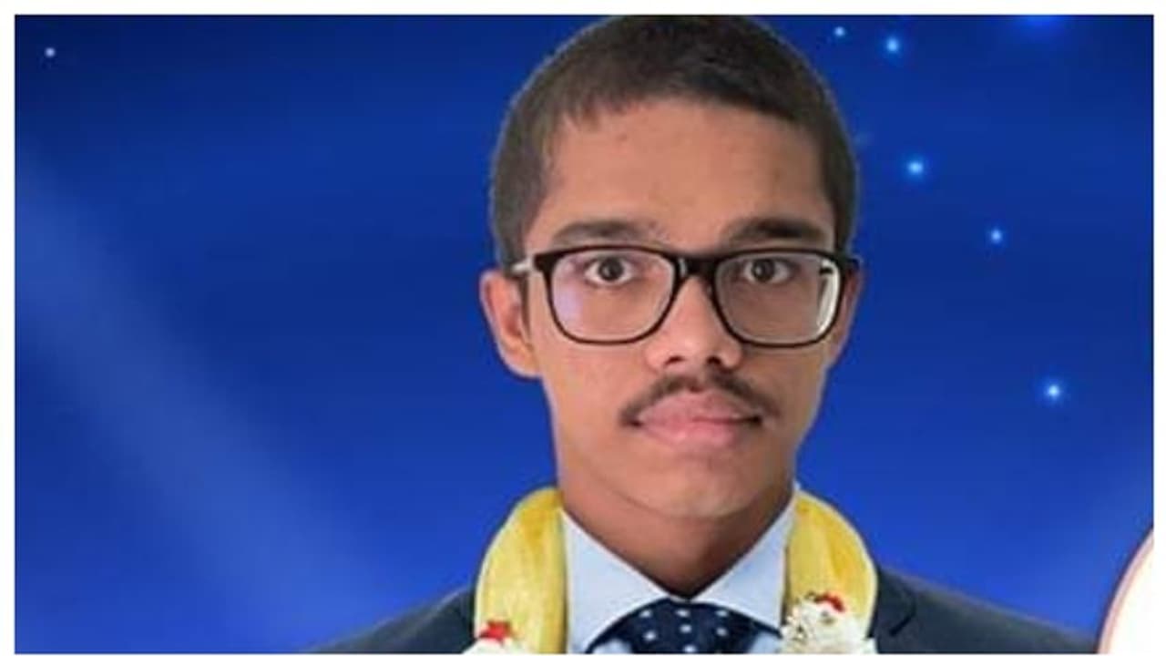 ജെഇഇ അഡ്വാന്സ്ഡ് പരീക്ഷ: മൂന്നാം റാങ്ക് മലയാളിക്ക് ജെഇഇ അഡ്വാന്സ്ഡ് പരീക്ഷ: മൂന്നാം റാങ്ക് മലയാളിക്ക്