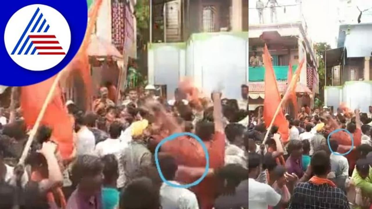 Ballari; ಗಣಪತಿ ಮೆರವಣಿಗೆ ವೇಳೆ ಮಸೀದಿಗೆ ಚಪ್ಪಲಿ ಎಸೆದ ಯುವಕ!