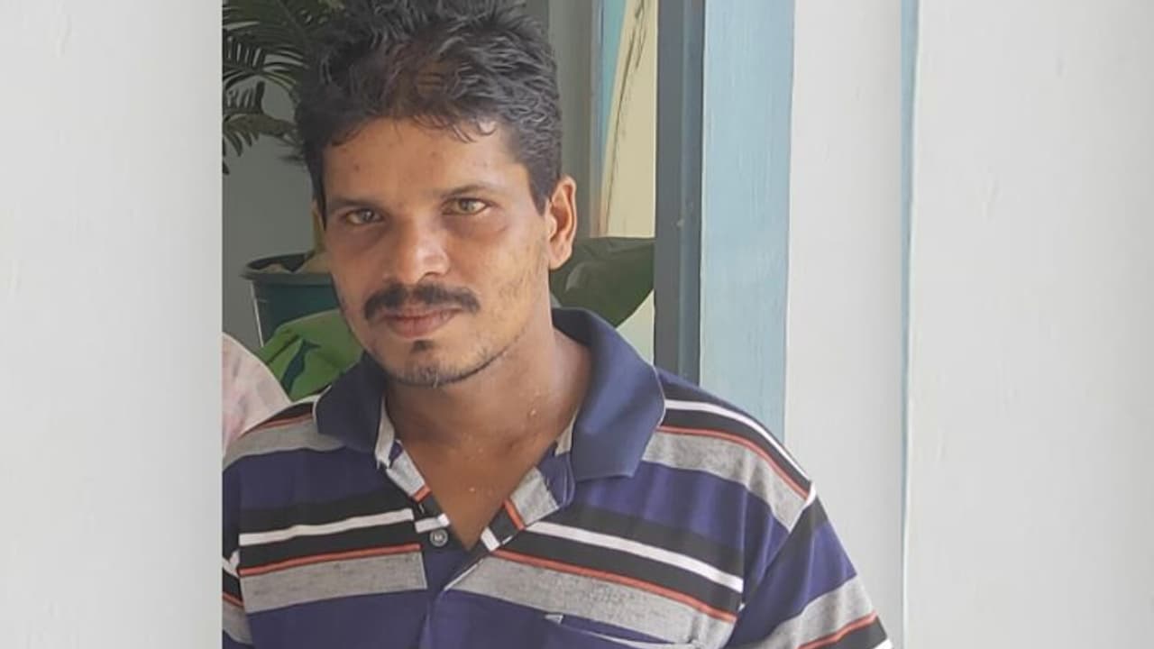 ജോലികഴിഞ്ഞ് മടങ്ങിയ യുവാവിനെ പശുക്കടവിൽ കാണാതായി; ഇന്ന് പുഴയിൽ മരിച്ച നിലയിൽ കണ്ടെത്തി ജോലികഴിഞ്ഞ് മടങ്ങിയ യുവാവിനെ പശുക്കടവിൽ കാണാതായി; ഇന്ന് പുഴയിൽ മരിച്ച നിലയിൽ കണ്ടെത്തി