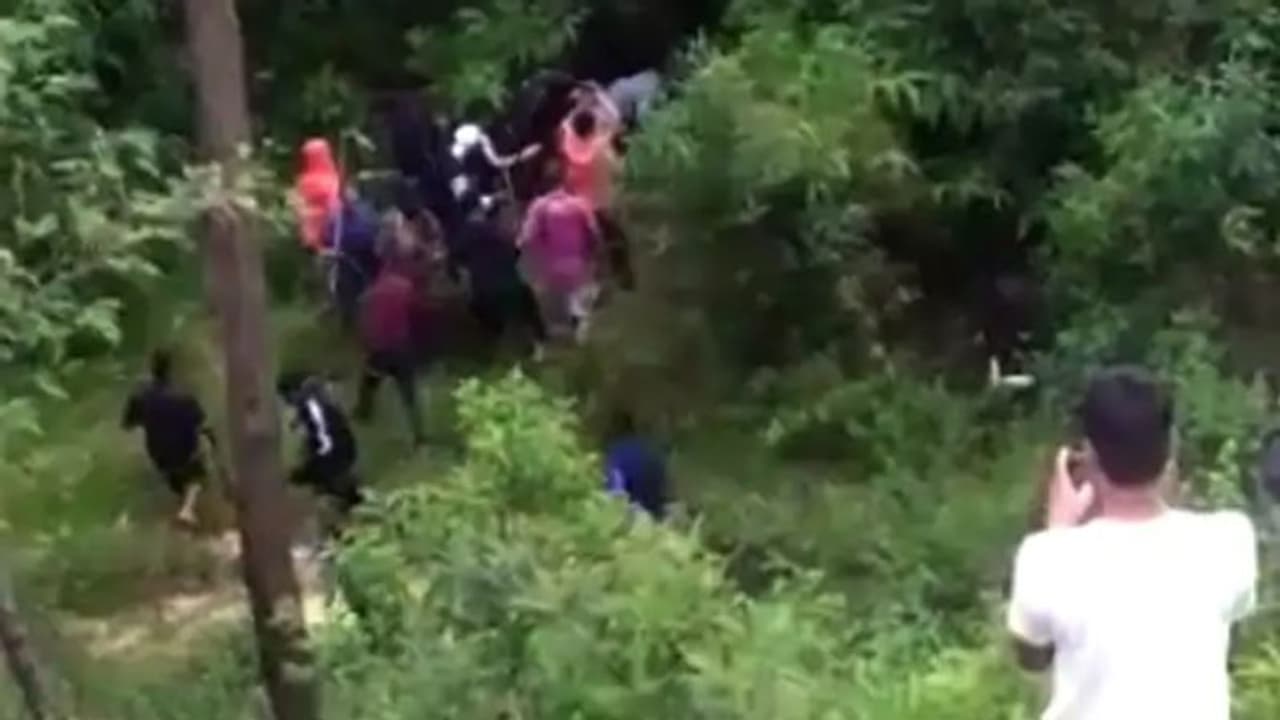 ആറു പേർ ജയിൽ ചാടി; നാലുപേർ ആൾക്കൂട്ട ആക്രമണത്തിൽ കൊല്ലപ്പെട്ടെന്ന് ഡിജിപി ആറു പേർ ജയിൽ ചാടി; നാലുപേർ ആൾക്കൂട്ട ആക്രമണത്തിൽ കൊല്ലപ്പെട്ടെന്ന് ഡിജിപി