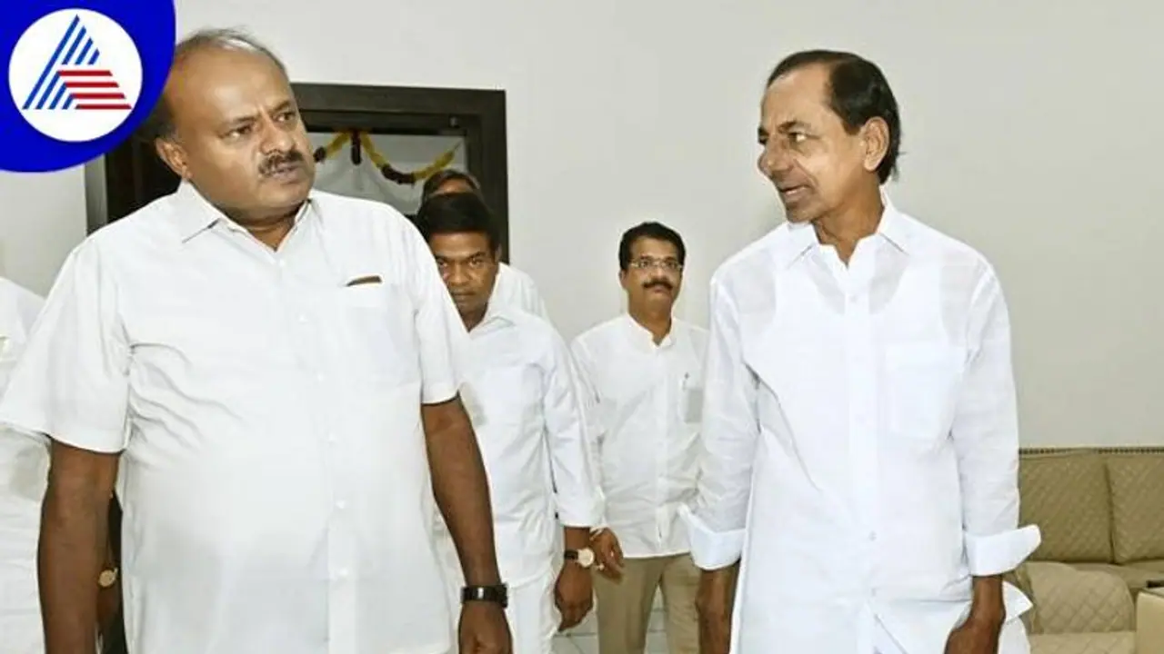 ಹೈದರಾಬಾದ್‌ನಲ್ಲಿ ಕೆಸಿಆರ್‌, ಎಚ್‌ಡಿಕೆ ಮಹತ್ವದ ಮಾತುಕತೆ