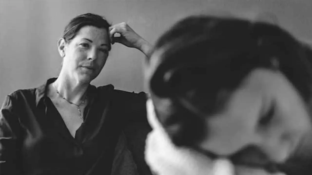 जवान होती बेटी के 'बहक जाए कदम', तो माता पिता को भूलकर भी नहीं करना चाहिए ये 2 काम जवान होती बेटी के 'बहक जाए कदम', तो माता पिता को भूलकर भी नहीं करना चाहिए ये 2 काम