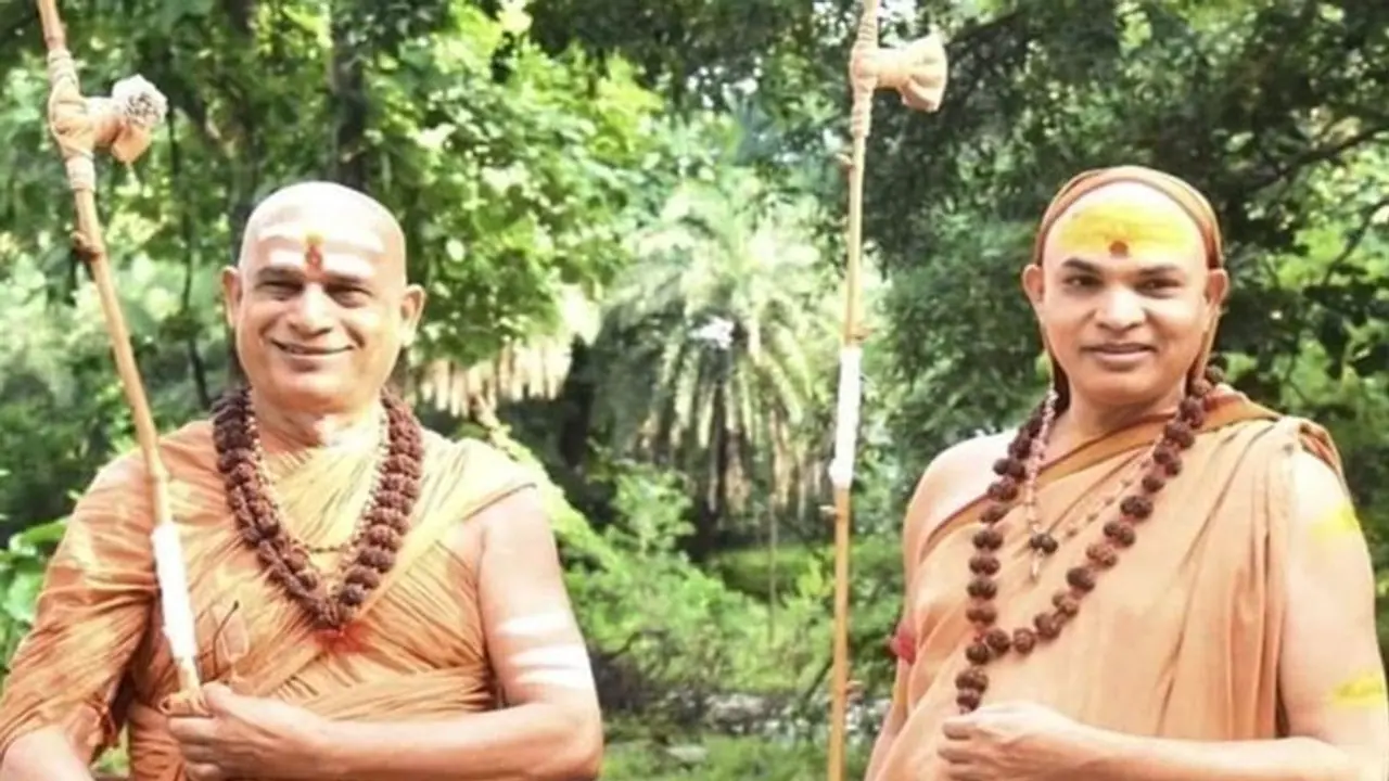 शंकराचार्य स्वरूपानंद के उत्तराधिकारी की घोषणा, जानें कौन हैं स्वामी सदानंद और अविमुक्तेश्वरानंद