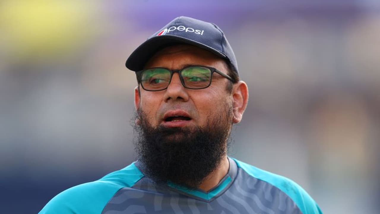 എലിയെ പിടിക്കുന്ന പോലെ പുലിയെ പിടിക്കാനാവില്ല; വെല്ലുവിളിയായ രണ്ട് ഇന്ത്യന് ബാറ്റര്മാരെക്കുറിച്ച് സഖ്ലിയന് എലിയെ പിടിക്കുന്ന പോലെ പുലിയെ പിടിക്കാനാവില്ല; വെല്ലുവിളിയായ രണ്ട് ഇന്ത്യന് ബാറ്റര്മാരെക്കുറിച്ച് സഖ്ലിയന്