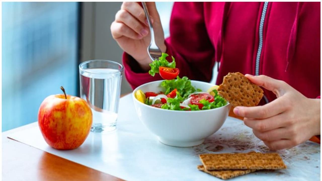 ಆರೋಗ್ಯಕರ ತಿಂಡಿಗಳು: ಹಸಿವಾದಾಗ ಏನು ತಿನ್ನಬೇಕು?