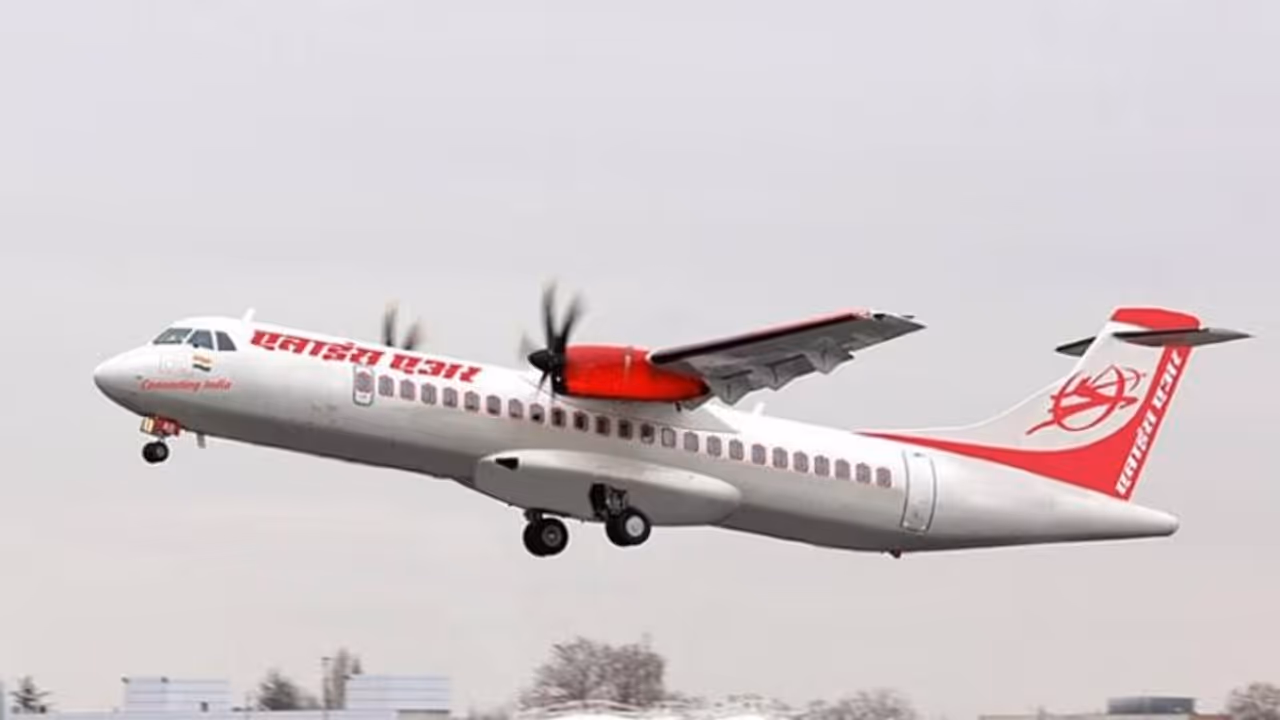 മലയാളി പൈലറ്റിന്റെ ആത്മഹത്യയിൽ ആരോപണവുമായി ബന്ധുക്കൾ, മേലുദ്യോഗസ്ഥർ പീഡിപ്പിച്ചിരുന്നുവെന്ന് കുടുംബം മലയാളി പൈലറ്റിന്റെ ആത്മഹത്യയിൽ ആരോപണവുമായി ബന്ധുക്കൾ, മേലുദ്യോഗസ്ഥർ പീഡിപ്പിച്ചിരുന്നുവെന്ന് കുടുംബം