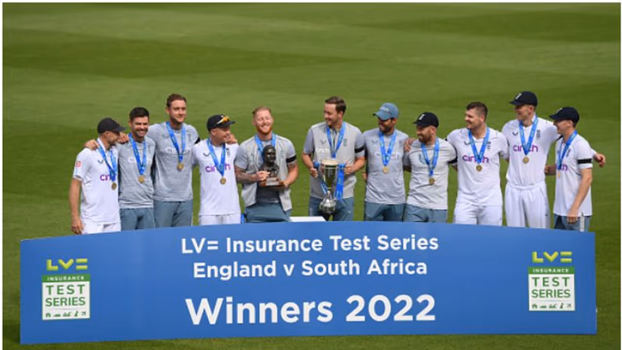 তৃতীয় টেস্টে অনায়াস জয়, দক্ষিণ আফ্রিকাকে ২ ১ ব্যবধানে সিরিজ হারাল ইংল্যান্ড তৃতীয় টেস্টে অনায়াস জয়, দক্ষিণ আফ্রিকাকে ২ ১ ব্যবধানে সিরিজ হারাল ইংল্যান্ড