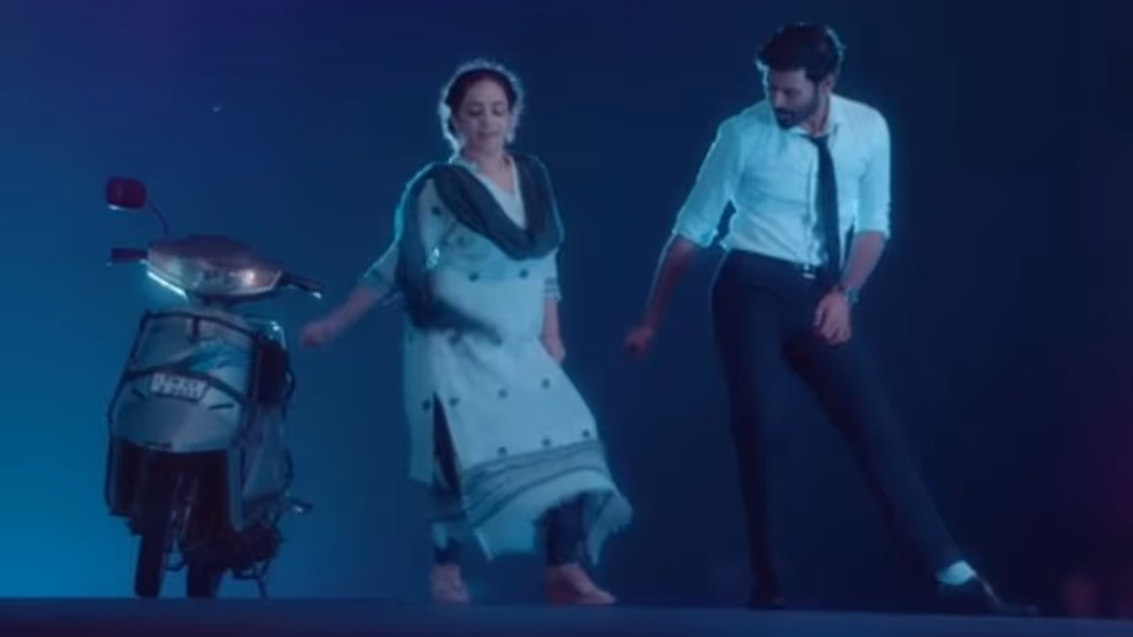 ധനുഷ് എഴുതി പാടി നിത്യ മേനനൊപ്പം ചുവടുവെച്ച് ഹിറ്റായ ഗാനം വീഡിയോ