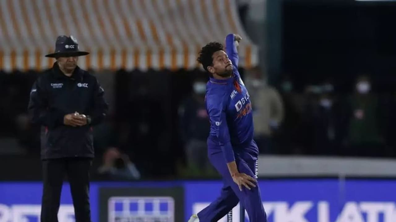 ওডিআই এ কুলদীপের দুর্ধষ্য কামব্যাক ,প্রথম ওভারেই তার বলে বোল্ড মারকারাম ওডিআই এ কুলদীপের দুর্ধষ্য কামব্যাক ,প্রথম ওভারেই তার বলে বোল্ড মারকারাম