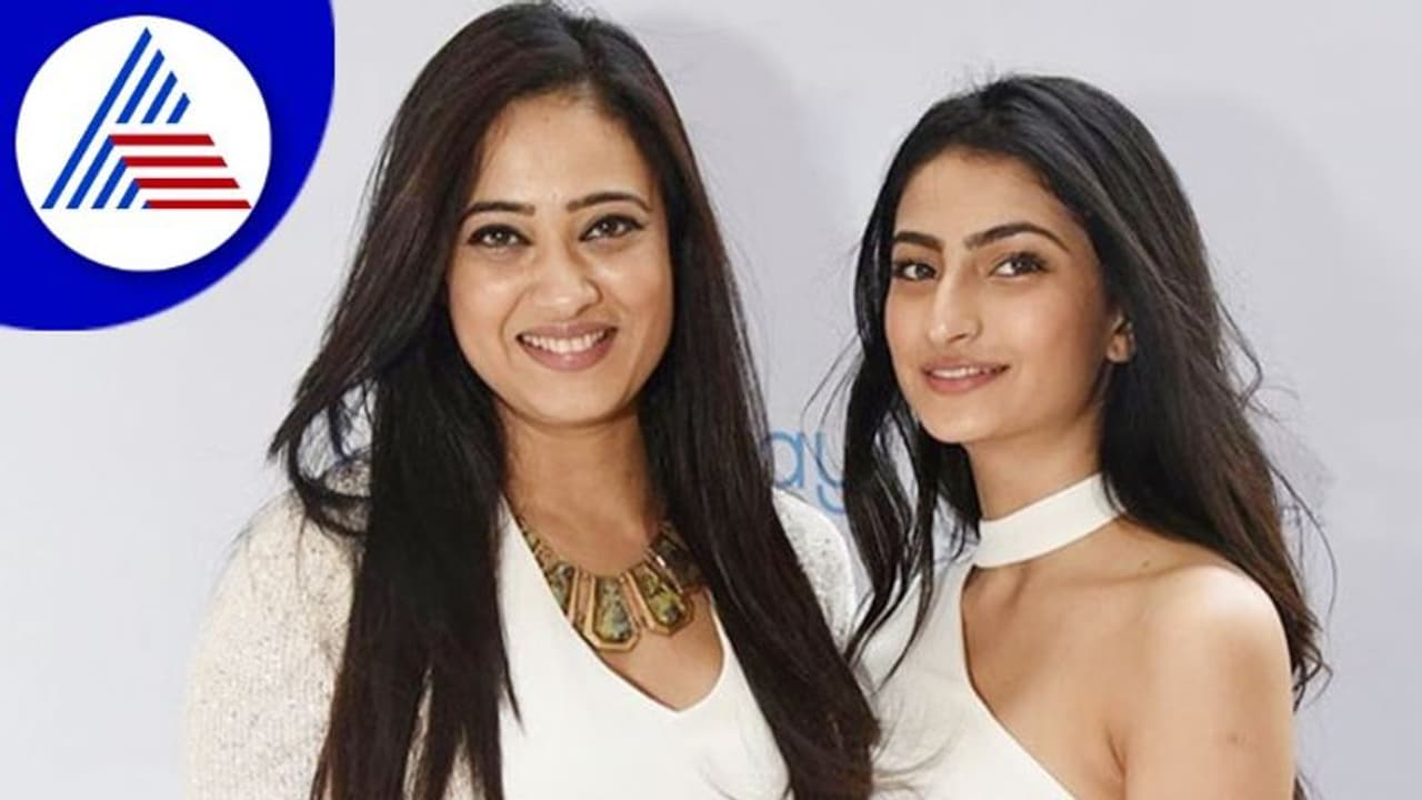 ಮದುವೆ ಬಗ್ಗೆ ನಂಬಿಕೆ ಇಲ್ಲ, ಮಗಳಿಗೂ ಮದ್ವೆ ಆಗ್ಬೇಡ ಎನ್ನುತ್ತೇನೆ; ಕಿರುತೆರೆ ನಟಿ ಶಾಕಿಂಗ್ ಹೇಳಿಕೆ ಮದುವೆ ಬಗ್ಗೆ ನಂಬಿಕೆ ಇಲ್ಲ, ಮಗಳಿಗೂ ಮದ್ವೆ ಆಗ್ಬೇಡ ಎನ್ನುತ್ತೇನೆ; ಕಿರುತೆರೆ ನಟಿ ಶಾಕಿಂಗ್ ಹೇಳಿಕೆ