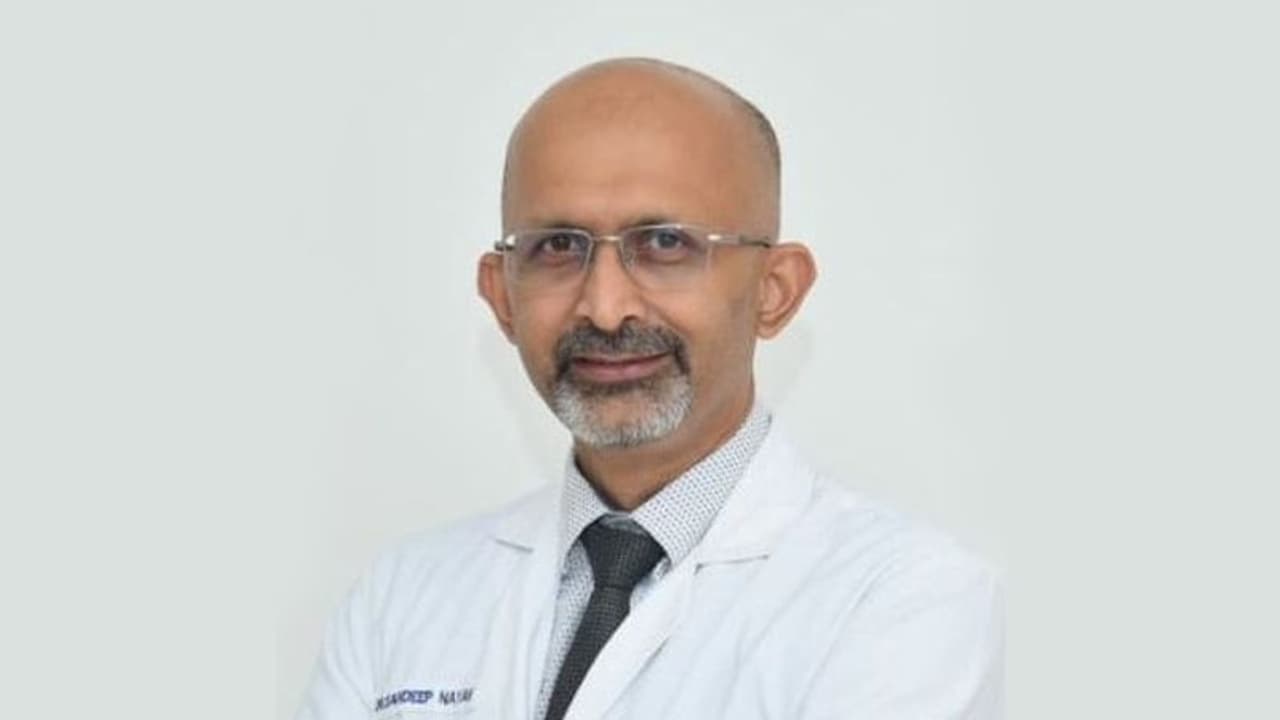 Bengaluru's Dr Sandeep Nayak among top 3 winners of global robotic surgery competition Bengaluru's Dr Sandeep Nayak among top 3 winners of global robotic surgery competition