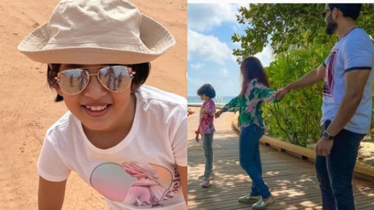 'അല്ലിയുടെ മമ്മയും ഡാഡയും ആയതിൽ അനുഗ്രഹീതർ' എന്ന് സുപ്രിയ; ഭാഗ്യം ചെയ്ത മാതാപിതാക്കളെന്ന് കമന്റ് 'അല്ലിയുടെ മമ്മയും ഡാഡയും ആയതിൽ അനുഗ്രഹീതർ' എന്ന് സുപ്രിയ; ഭാഗ്യം ചെയ്ത മാതാപിതാക്കളെന്ന് കമന്റ്