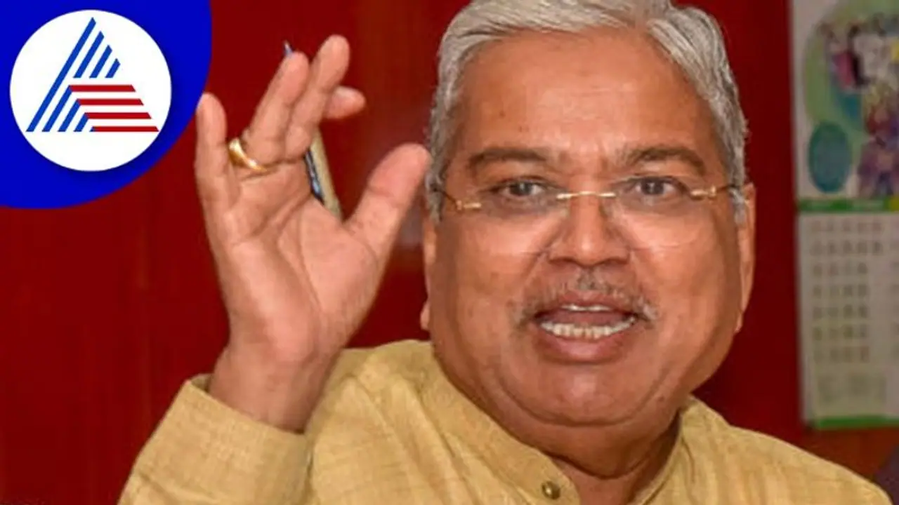 ಅ.23ರಿಂದ 3 ದಿನ ಕಿತ್ತೂರು ಉತ್ಸವ: ಈ ಬಾರಿ ಎಲ್ಲ ಜಿಲ್ಲೆಗಳಿಗೆ ಜ್ಯೋತಿ, ಸಚಿವ ಕಾರಜೋಳ ಅ.23ರಿಂದ 3 ದಿನ ಕಿತ್ತೂರು ಉತ್ಸವ: ಈ ಬಾರಿ ಎಲ್ಲ ಜಿಲ್ಲೆಗಳಿಗೆ ಜ್ಯೋತಿ, ಸಚಿವ ಕಾರಜೋಳ