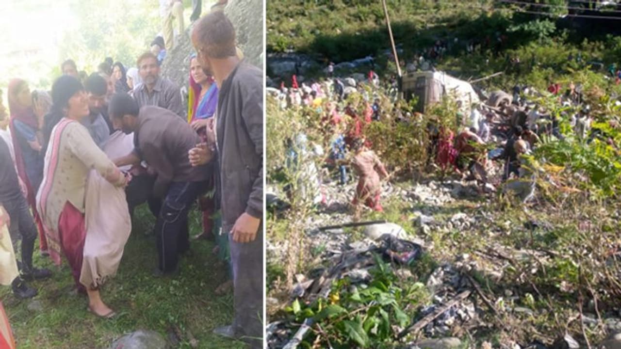 जम्मू कश्मीर के पुंछ में भीषण सड़क हादसा, बस के खाई में गिरने से 12 लोगों की मौत, कई पैसेंजर बुरी तरह घायल