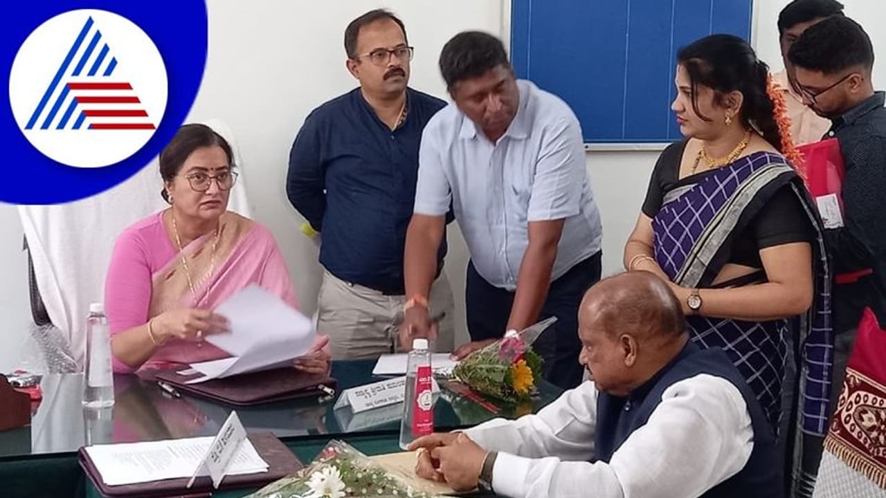 ದಾಖಲೆಗಳನ್ನು ತಂದು ಆಣೆ ಪ್ರಮಾಣ ಮಾಡಿ: ಜೆಡಿಎಸ್ ಶಾಸಕರಿಗೆ ಸಂಸದೆ ಸುಮಲತಾ ಬಹಿರಂಗ ಆಹ್ವಾನ ದಾಖಲೆಗಳನ್ನು ತಂದು ಆಣೆ ಪ್ರಮಾಣ ಮಾಡಿ: ಜೆಡಿಎಸ್ ಶಾಸಕರಿಗೆ ಸಂಸದೆ ಸುಮಲತಾ ಬಹಿರಂಗ ಆಹ್ವಾನ