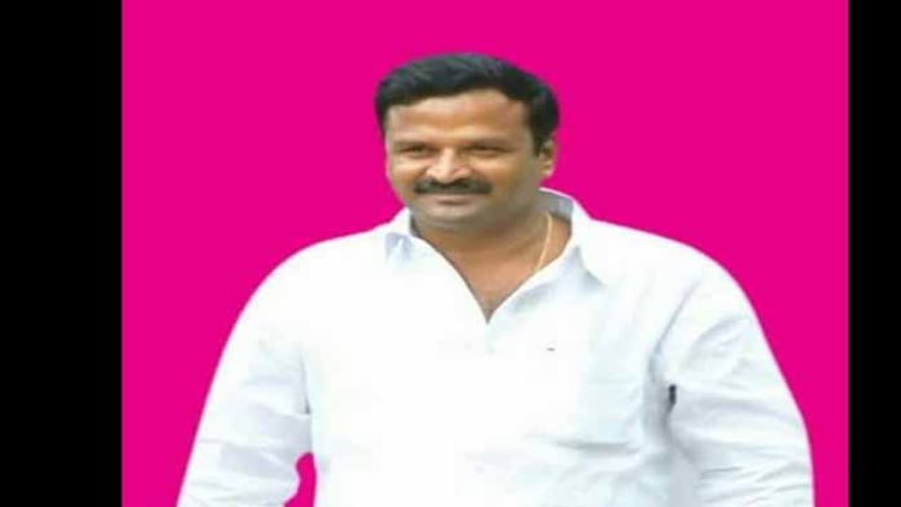 నాపై ఆరోపణలు రుజువు చేస్తే ఆస్తులన్నీ పేదలకు ఇస్తా: వైఎస్ షర్మిల విమర్శలకు ఆళ్ల కౌంటర్ నాపై ఆరోపణలు రుజువు చేస్తే ఆస్తులన్నీ పేదలకు ఇస్తా: వైఎస్ షర్మిల విమర్శలకు ఆళ్ల కౌంటర్