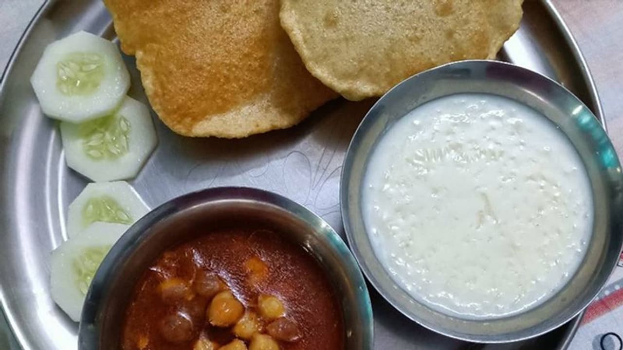 Shraddh Paksha 2022: इन 3 पशु पक्षी को भोजन दिए बिना अधूरा माना जाता है श्राद्ध, जानें कारण व महत्व