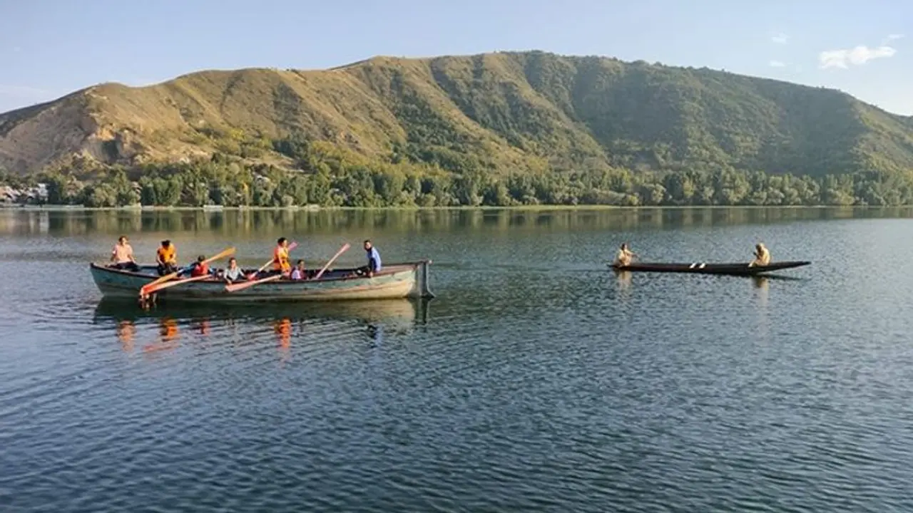 J&K: Indian Navy reopens its training centre at Manasbal lake after 33 years