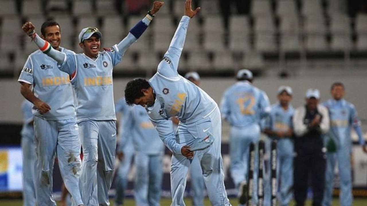 മറക്കില്ലൊരിക്കലും, നടന്നടിച്ച കൂറ്റന് സിക്സറുകള്...; വിരമിച്ച റോബിന് ഉത്തപ്പയ്ക്ക് ആശംസാപ്രവാഹം മറക്കില്ലൊരിക്കലും, നടന്നടിച്ച കൂറ്റന് സിക്സറുകള്...; വിരമിച്ച റോബിന് ഉത്തപ്പയ്ക്ക് ആശംസാപ്രവാഹം