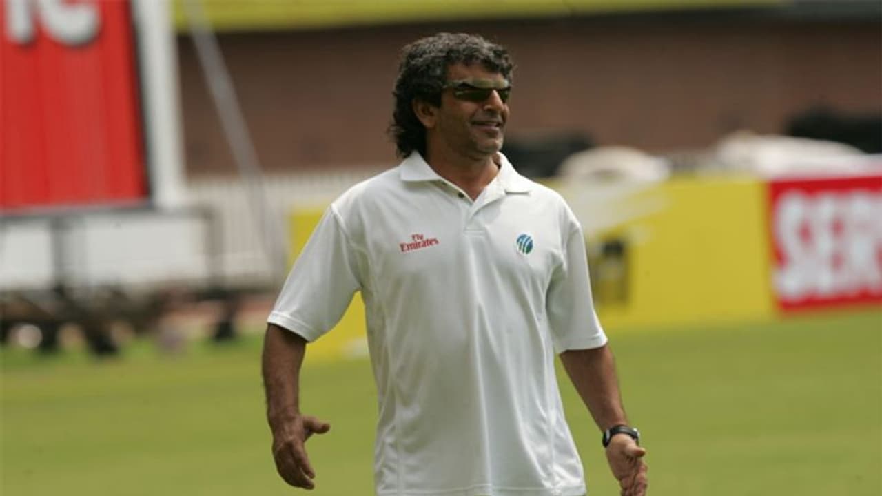 पाकिस्तान क्रिकेट के लिए शोक की खबर, पूर्व आईसीसी एलीट अंपायर का निधन पाकिस्तान क्रिकेट के लिए शोक की खबर, पूर्व आईसीसी एलीट अंपायर का निधन