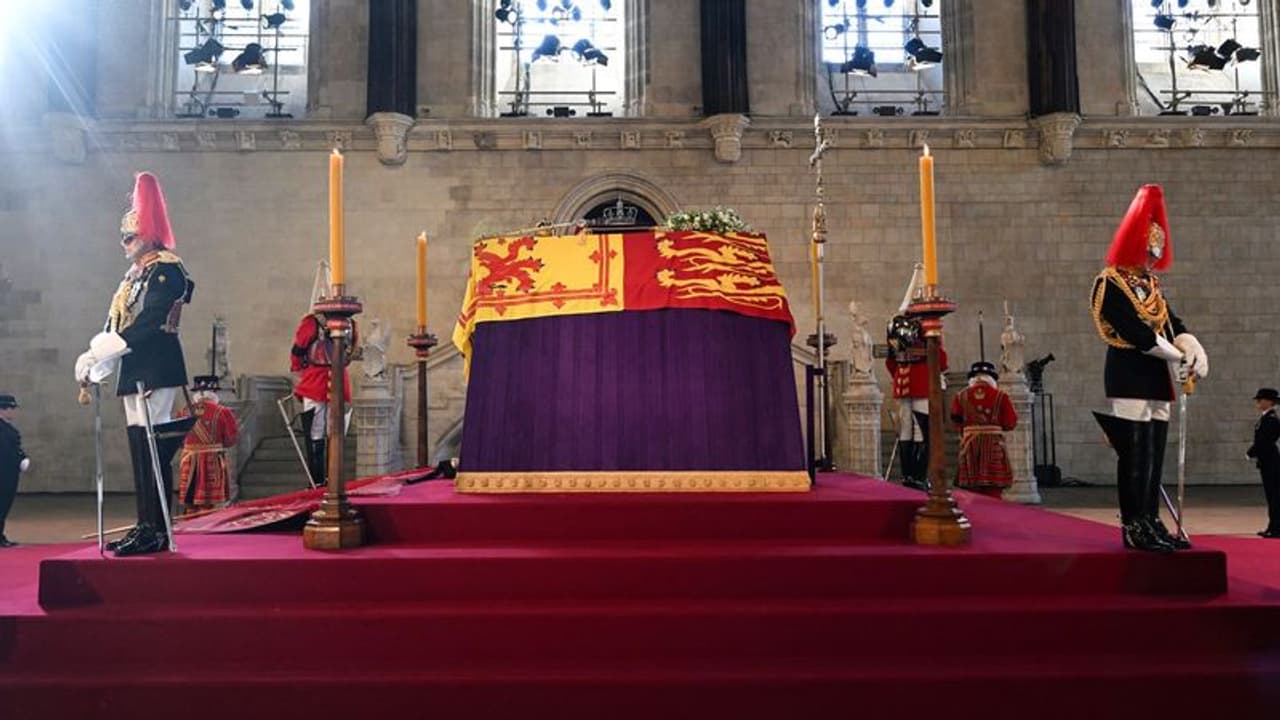 ராணி எலிசபெத் உடல் நாளை நல்லடக்கம்... உலகத் தலைவர்கள் வருகையால் பாதுகாப்பு ஏற்பாடுகள் தீவிரம்!!