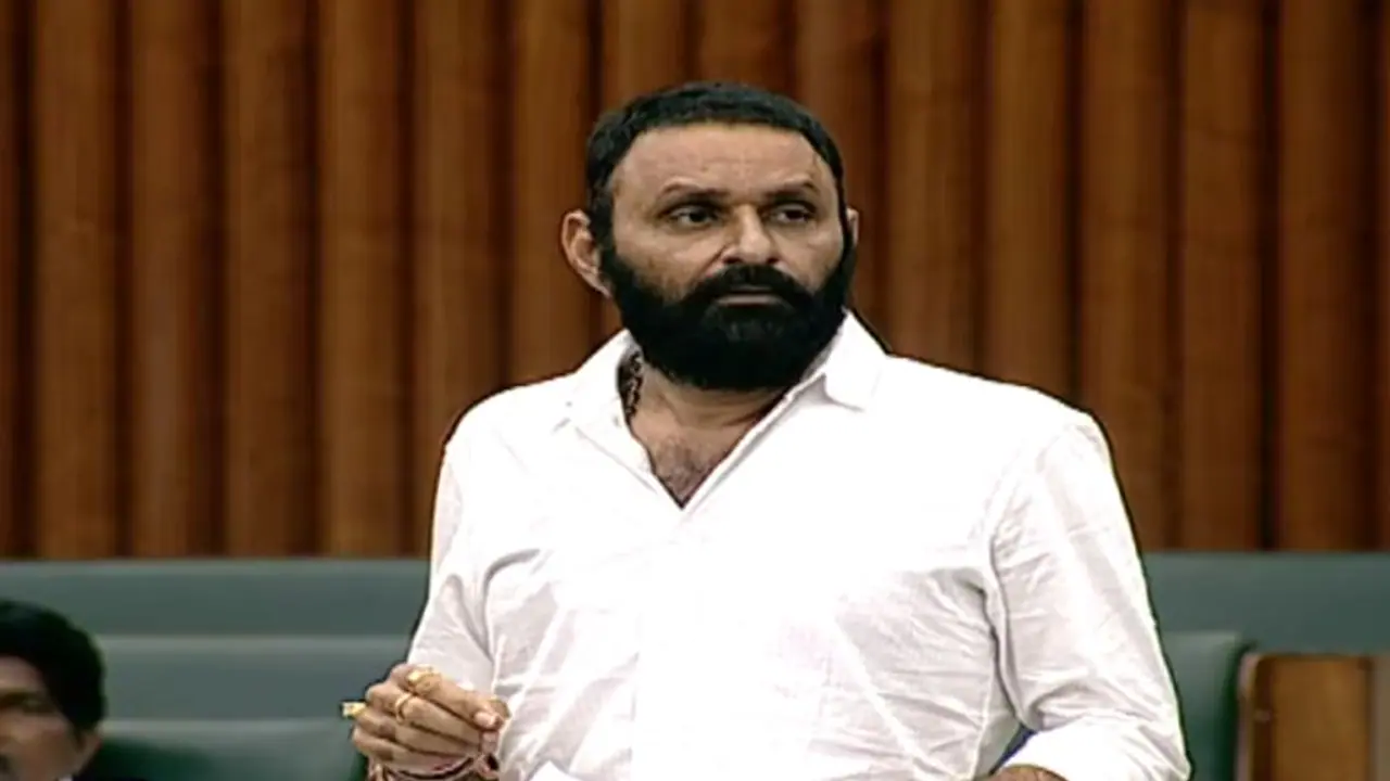 రాజకీయాల్లో గొడవలు కామన్... మాచర్ల హింసపై కొడాలి నాని సంచలన వ్యాఖ్యలు రాజకీయాల్లో గొడవలు కామన్... మాచర్ల హింసపై కొడాలి నాని సంచలన వ్యాఖ్యలు