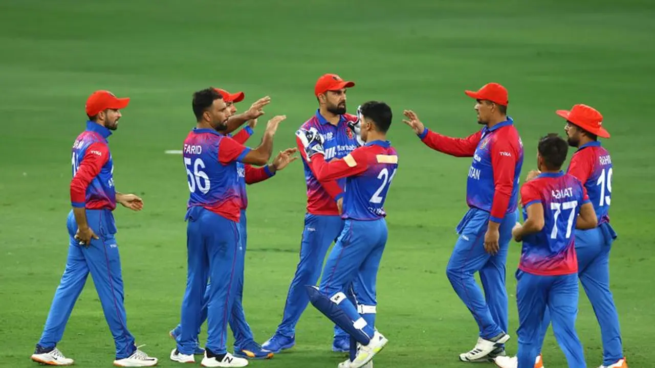 T20 World Cup ಆಸೀಸ್ ಎದುರು ಟಾಸ್ ಗೆದ್ದ ಆಫ್ಘಾನಿಸ್ತಾನ ಬೌಲಿಂಗ್ ಆಯ್ಕೆ, ಕಾಂಗರೂ ಪಡೆಯಲ್ಲಿ 3 ಬದಲಾವಣೆ T20 World Cup ಆಸೀಸ್ ಎದುರು ಟಾಸ್ ಗೆದ್ದ ಆಫ್ಘಾನಿಸ್ತಾನ ಬೌಲಿಂಗ್ ಆಯ್ಕೆ, ಕಾಂಗರೂ ಪಡೆಯಲ್ಲಿ 3 ಬದಲಾವಣೆ