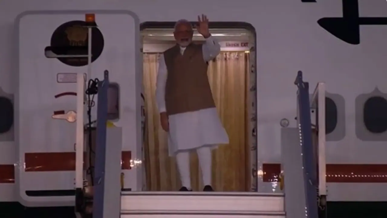 சமர்கண்ட்டுக்கு புறப்பட்டார் பிரதமர் மோடி… ஷாங்காய் ஒத்துழைப்பு அமைப்பின் SCO உச்சி மாநாட்டில் பங்கேற்பு!! சமர்கண்ட்டுக்கு புறப்பட்டார் பிரதமர் மோடி… ஷாங்காய் ஒத்துழைப்பு அமைப்பின் SCO உச்சி மாநாட்டில் பங்கேற்பு!!