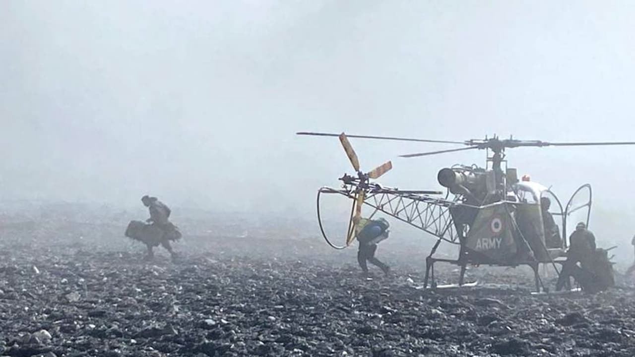 माउंट ख्यारीसट्टम में रहस्यमयी तरीके से गायब हुए प्रसिद्ध पर्वतारोही तापी मिरा और उनके सहयोगी माउंट ख्यारीसट्टम में रहस्यमयी तरीके से गायब हुए प्रसिद्ध पर्वतारोही तापी मिरा और उनके सहयोगी