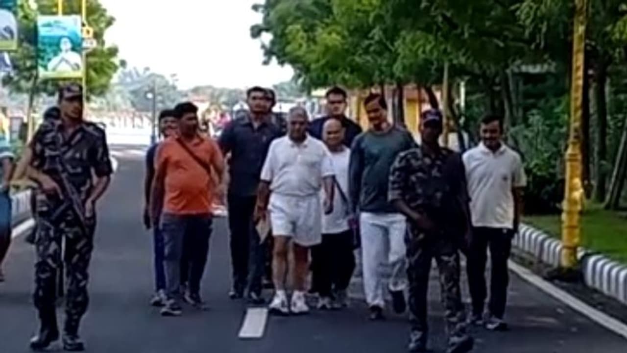 'নিয়োগপত্র পুরোটাই ঢপবাজি', রাজ্যসরকারকে তীব্র কটাক্ষ বিজেপি নেতা দিলীপ ঘোষের 