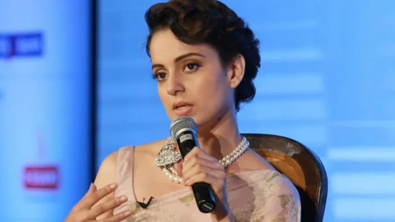 రాజకీయాల్లోకి ఎంట్రీ ఇస్తా.. బీజేపీ అవకాశమిస్తే ఎన్నికల్లో పోటీ చేస్తా: కంగనా రనౌత్ ప్రకటన రాజకీయాల్లోకి ఎంట్రీ ఇస్తా.. బీజేపీ అవకాశమిస్తే ఎన్నికల్లో పోటీ చేస్తా: కంగనా రనౌత్ ప్రకటన