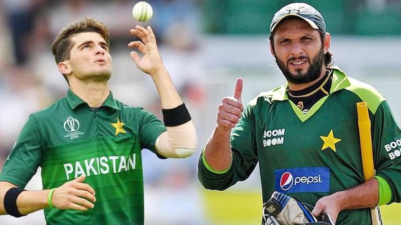 ಬೌಲರ್ ಶಸ್ತ್ರಚಿಕಿತ್ಸೆಗೆ ಪಿಸಿಬಿ ಬಳಿ ಹಣವಿಲ್ಲ, ಸ್ವಂತ ಖರ್ಚಿನಲ್ಲಿ ಇಂಗ್ಲೆಂಡ್ಗೆ ತೆರಳಿದ ಪಾಕ್ ವೇಗಿ! ಬೌಲರ್ ಶಸ್ತ್ರಚಿಕಿತ್ಸೆಗೆ ಪಿಸಿಬಿ ಬಳಿ ಹಣವಿಲ್ಲ, ಸ್ವಂತ ಖರ್ಚಿನಲ್ಲಿ ಇಂಗ್ಲೆಂಡ್ಗೆ ತೆರಳಿದ ಪಾಕ್ ವೇಗಿ!