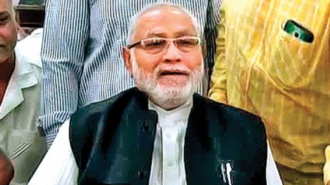 హాస్పిటల్ లో చేరిన ప్రధాని సోదరుడు ప్రహ్లాద్ దామోదరదాస్ మోడీ హాస్పిటల్ లో చేరిన ప్రధాని సోదరుడు ప్రహ్లాద్ దామోదరదాస్ మోడీ