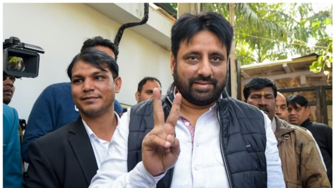 അഴിമതി ആരോപണം, സ്വജനപക്ഷപാതം; ആം ആദ്മി എംഎൽഎ ദില്ലിയിൽ അറസ്റ്റിൽ അഴിമതി ആരോപണം, സ്വജനപക്ഷപാതം; ആം ആദ്മി എംഎൽഎ ദില്ലിയിൽ അറസ്റ്റിൽ