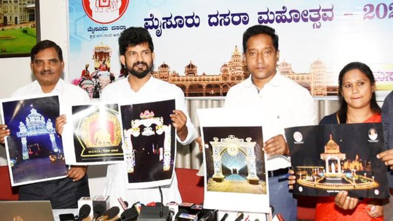 Mysuru Dasara 2022: ಈ ಬಾರಿ 124 ಕಿ.ಮೀ. ದಸರಾ ದೀಪಾಲಂಕಾರ Mysuru Dasara 2022: ಈ ಬಾರಿ 124 ಕಿ.ಮೀ. ದಸರಾ ದೀಪಾಲಂಕಾರ