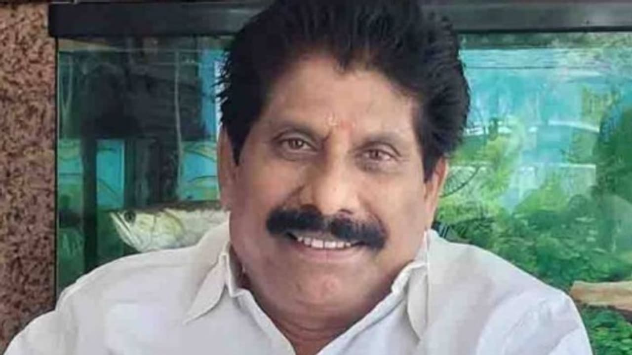 கூர்காவிடம் சாவி இருக்கிறது என்பதற்காக அலுவலகம் அவருக்கு சொந்தமாகி விடுமா? கு.ப. கிருஷ்ணன் ஆவேசம்!!