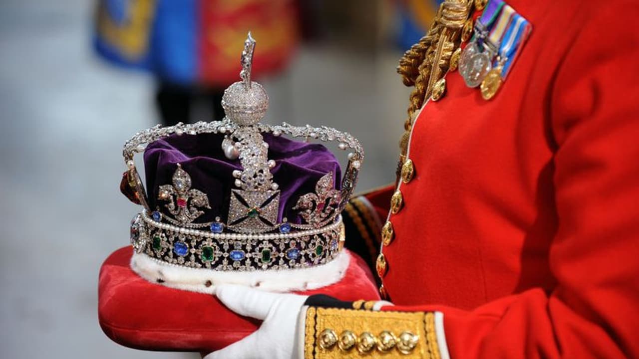ভারতকে ক্ষুব্ধ করতে চাইছে না ব্রিটেন? রাজ্যাভিষেকে কোহিনূর হীরার মুকুট পরবেন না ক্যামিলা ভারতকে ক্ষুব্ধ করতে চাইছে না ব্রিটেন? রাজ্যাভিষেকে কোহিনূর হীরার মুকুট পরবেন না ক্যামিলা