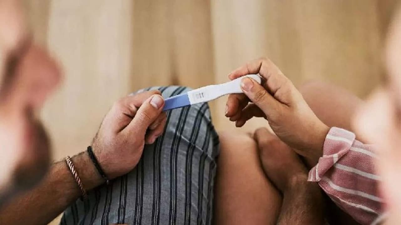 पत्नी को नहीं हो रहा था बच्चा तो पति ने कर दिया खतरनाक कांड, शॉकिंग खबर ने पुलिस के भी उड़ा दिए होश पत्नी को नहीं हो रहा था बच्चा तो पति ने कर दिया खतरनाक कांड, शॉकिंग खबर ने पुलिस के भी उड़ा दिए होश