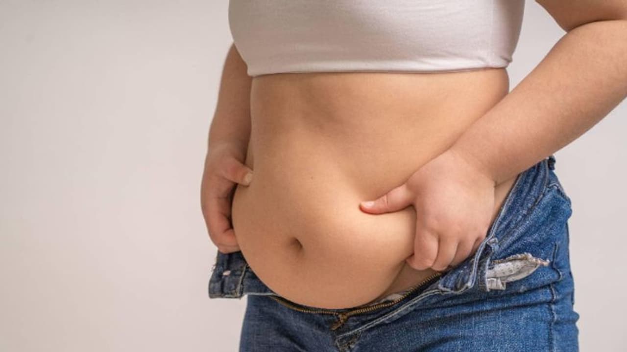 Weight Loss Diet: വണ്ണം കുറയ്ക്കാൻ ഒഴിവാക്കാം ഈ അഞ്ച് ഭക്ഷണങ്ങള്... Weight Loss Diet: വണ്ണം കുറയ്ക്കാൻ ഒഴിവാക്കാം ഈ അഞ്ച് ഭക്ഷണങ്ങള്...