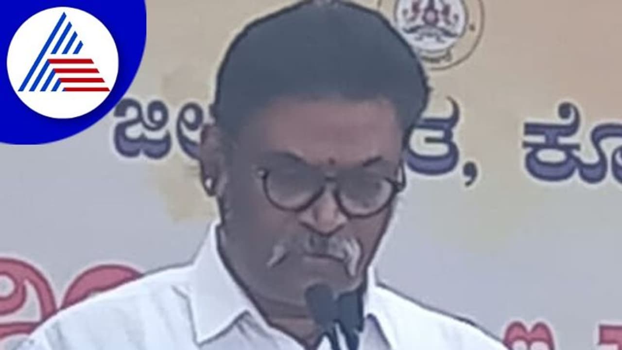 ದೇಶ ಕಟ್ಟುವಲ್ಲಿ ಶಾಲೆಗಳ ಪಾತ್ರ ದೊಡ್ಡದು; ಆನಂದ ಸಿಂಗ್ ದೇಶ ಕಟ್ಟುವಲ್ಲಿ ಶಾಲೆಗಳ ಪಾತ್ರ ದೊಡ್ಡದು; ಆನಂದ ಸಿಂಗ್