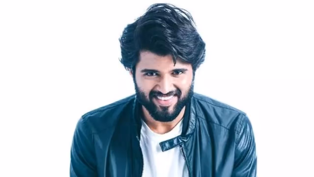 అభిమానులకు విజయ్ దేవరకోండ బంపర్ ఆఫర్, దిల్ ఖుష్ అవుతున్న రౌడీ హీరో ఫ్యాన్స్ 