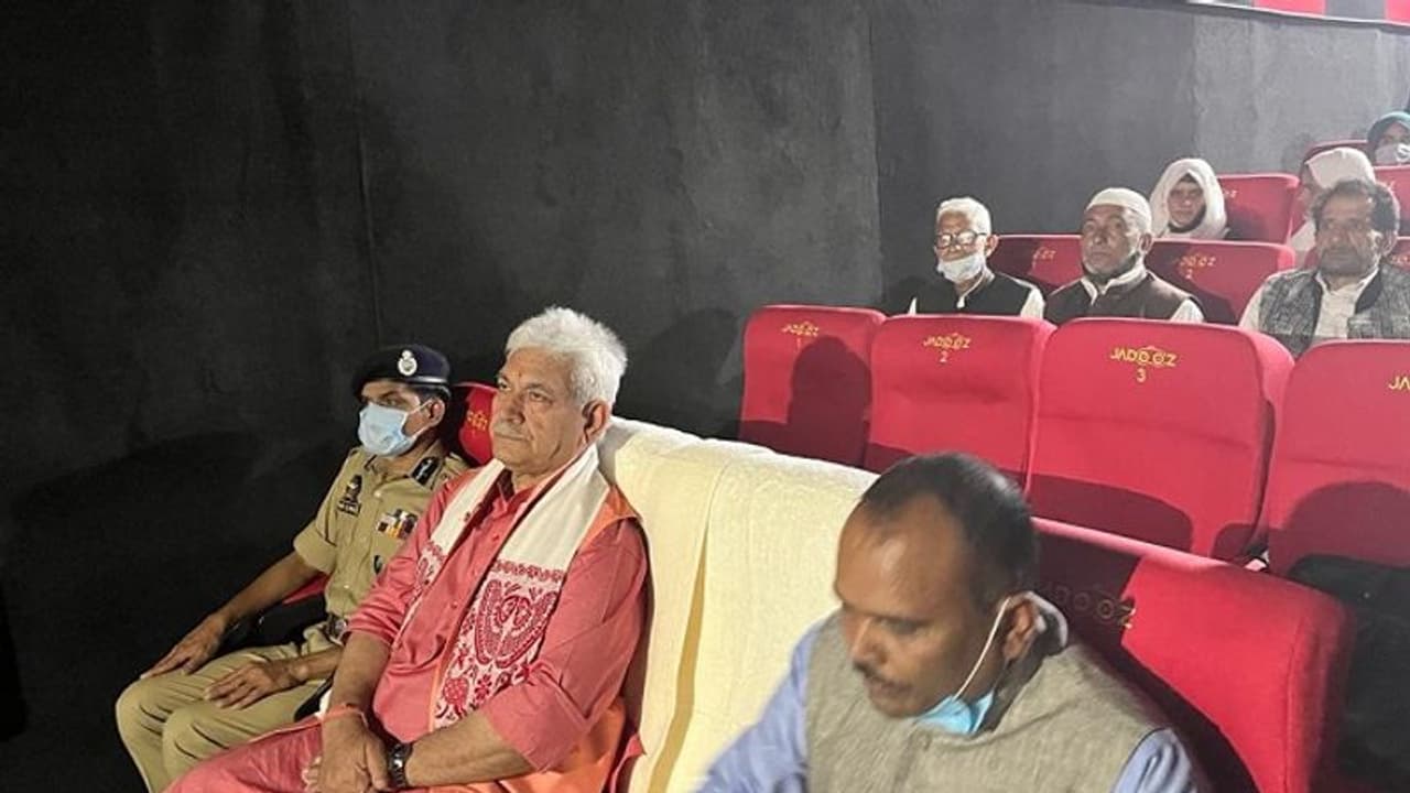 ಮೋದಿ ಆಡಳಿತದಲ್ಲಿ ಐತಿಹಾಸಿಕ ಕ್ಷಣಕ್ಕೆ ಸಾಕ್ಷಿ, ಕಾಶ್ಮೀರದಲ್ಲಿ 35 ವರ್ಷಗಳ ಬಳಿಕ ಸಿನಿಮಾ ಥಿಯೇಟರ್!