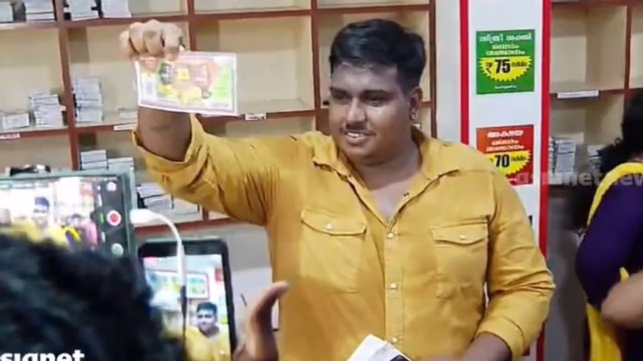 'അനൂപിന്റെ കാര്യം എന്താവുമെന്ന് ദൈവത്തിനറിയാം': മൂന്ന് തവണ ലോട്ടറിയടിച്ച ഭാ​ഗ്യശാലി പറയുന്നു