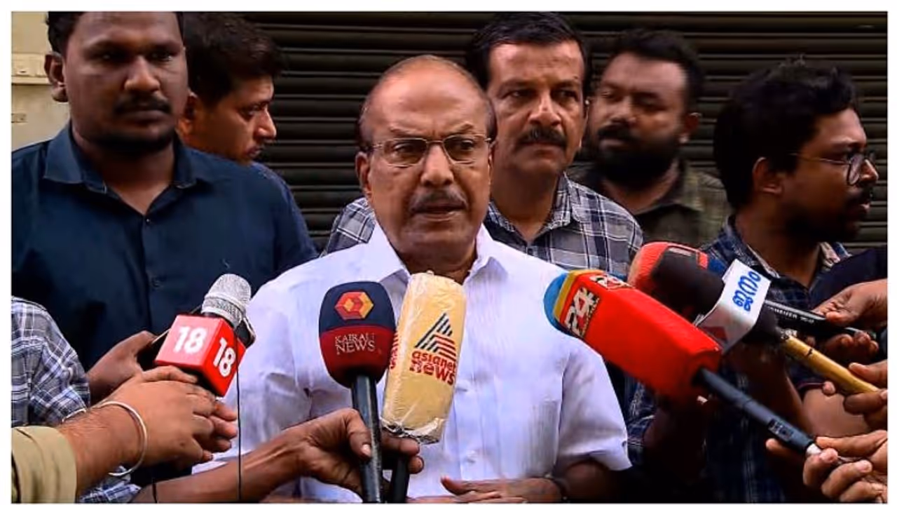 ഗവർണർ വിഷയത്തിൽ വീണ്ടും കടുപ്പിച്ച് കുഞ്ഞാലിക്കുട്ടി; ഗവർണർ സിപിഎം ഒത്തുകളി ആരോപണത്തിലും പ്രതികരണം