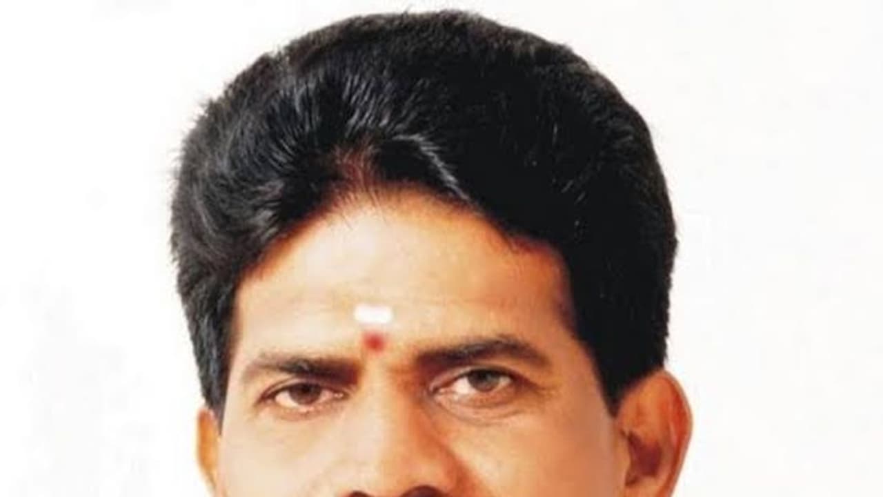 தமிழகத்தில் விரைவில் பாஜக ஆட்சி... திமுகவை உதறவிட்ட MLA தமிழ்ச் செல்வன். தமிழகத்தில் விரைவில் பாஜக ஆட்சி... திமுகவை உதறவிட்ட MLA தமிழ்ச் செல்வன்.