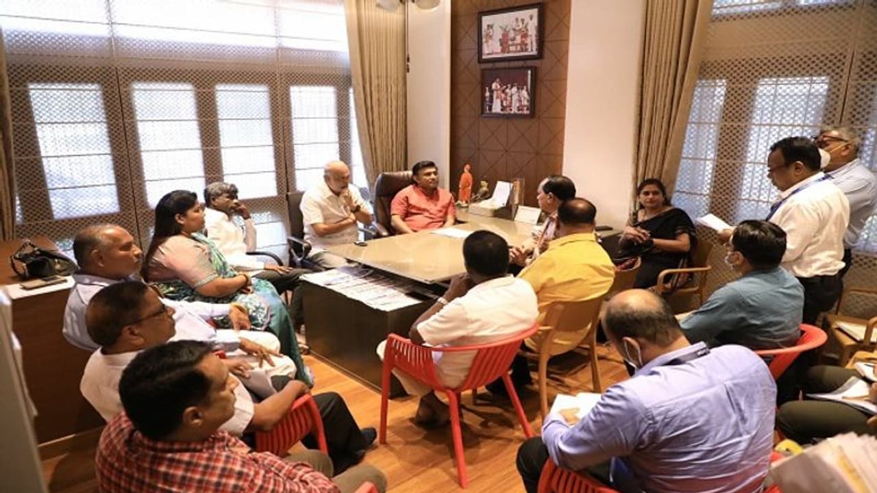 ಸಭೆಯಲ್ಲಿ ಮಹತ್ವದ ತೀರ್ಮಾನ:ಉ.ಕನ್ನಡ ಜಿಲ್ಲೆಗೆ ಮಲ್ಟಿ ಸ್ಪೆಷಾಲಿಟಿ ಆಸ್ಪತ್ರೆ ಕನಸು ನನಸು