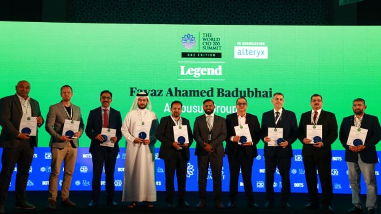 ലോക സിഐഒ 200 ഉച്ചകോടിയില് യൂണിയന് കോപ് ഇന്ഫര്മേഷന് ടെക്നോളജി ഡയറക്ടറെ ആദരിച്ചു ലോക സിഐഒ 200 ഉച്ചകോടിയില് യൂണിയന് കോപ് ഇന്ഫര്മേഷന് ടെക്നോളജി ഡയറക്ടറെ ആദരിച്ചു