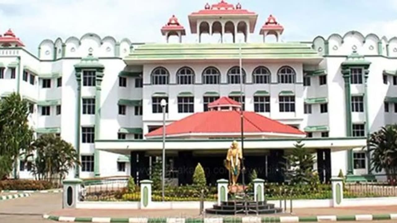 தமிழ்நாட்டில் அறிவிக்கப்பட்டு செயல்படுத்தாத திட்டங்கள்; மதுரை நீதிமன்றம் வேதனை!! 