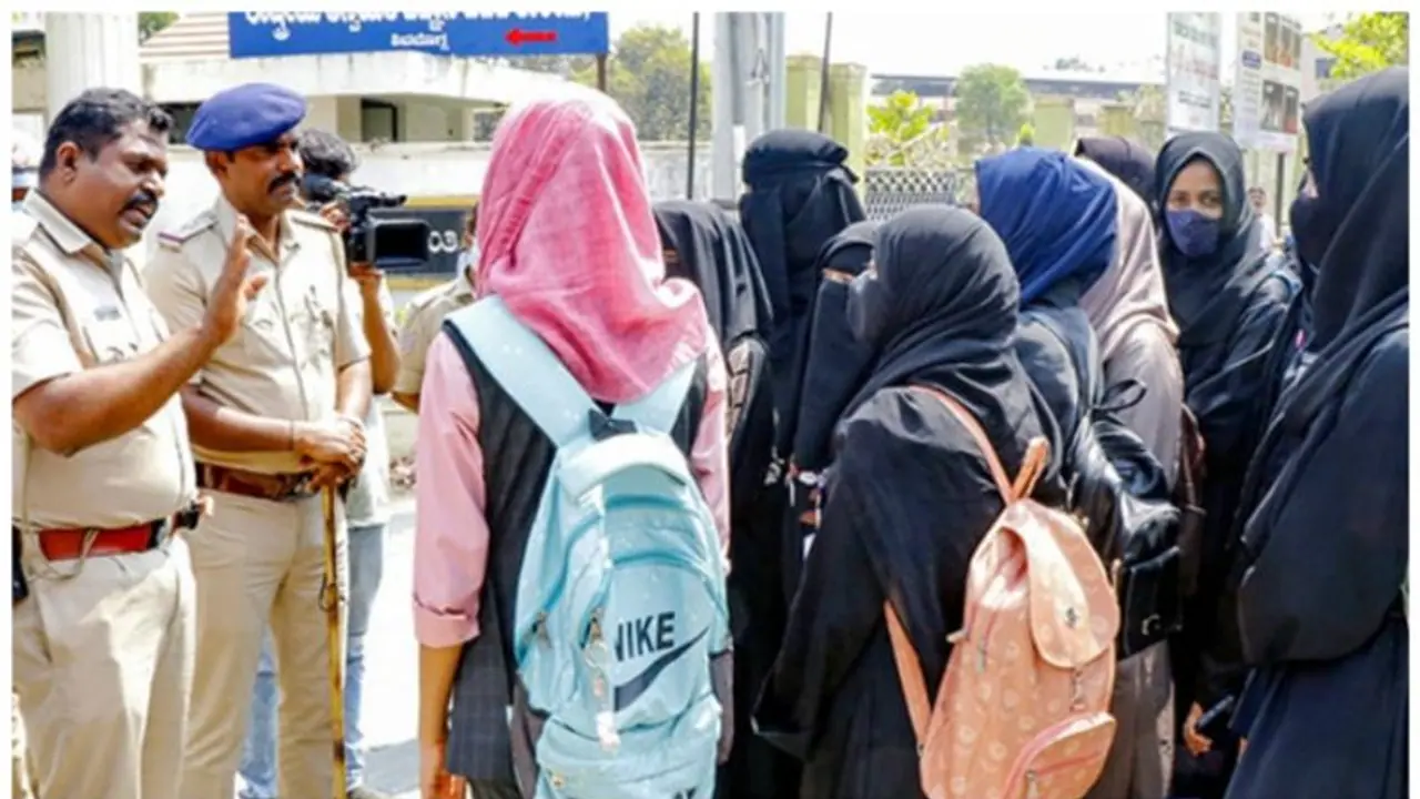 Hijab Row: ಹಿಜಾಬ್‌ ಮೂಲಭೂತ ಹಕ್ಕಲ್ಲ: ರಾಜ್ಯ ಸರ್ಕಾರ